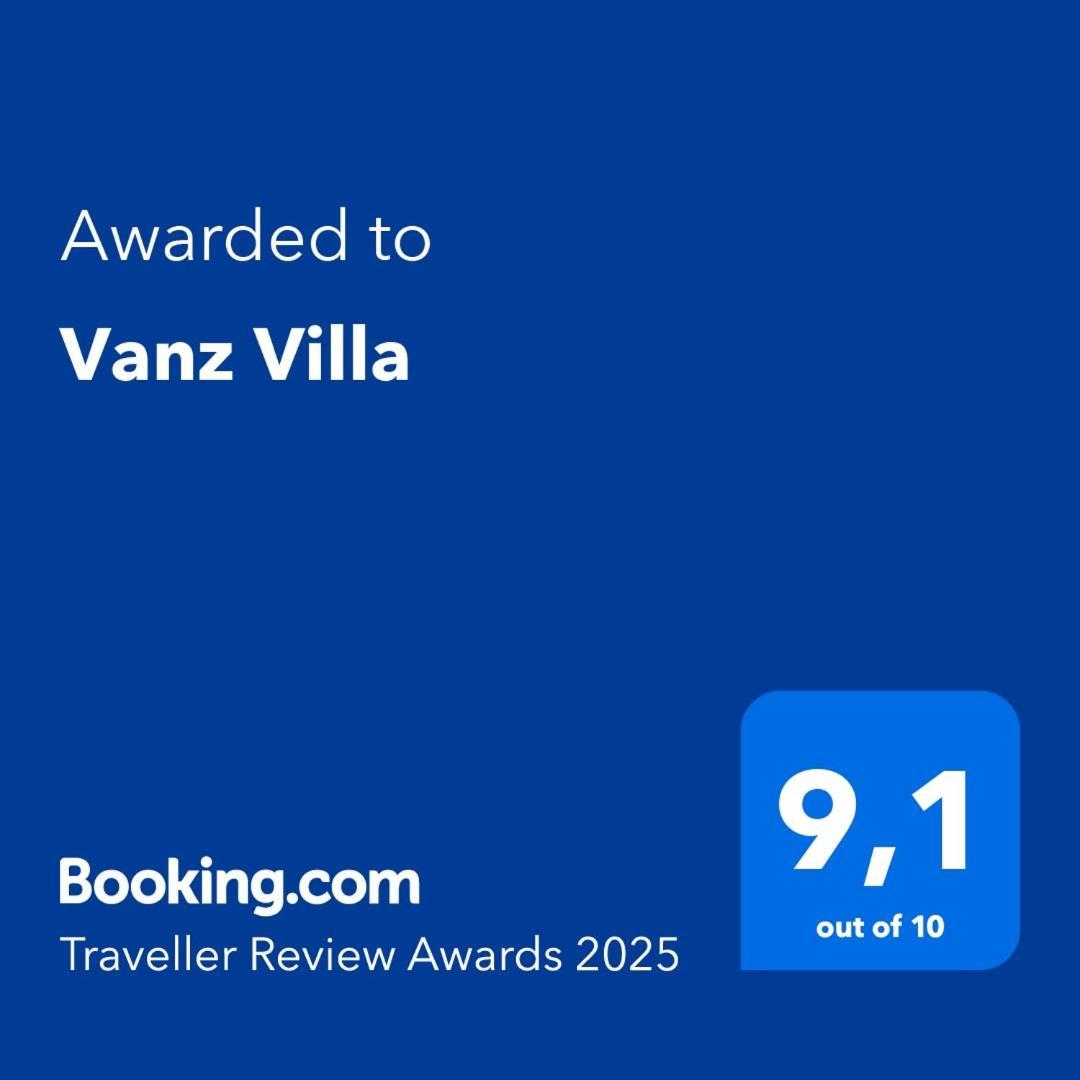 Villa Vanz *
